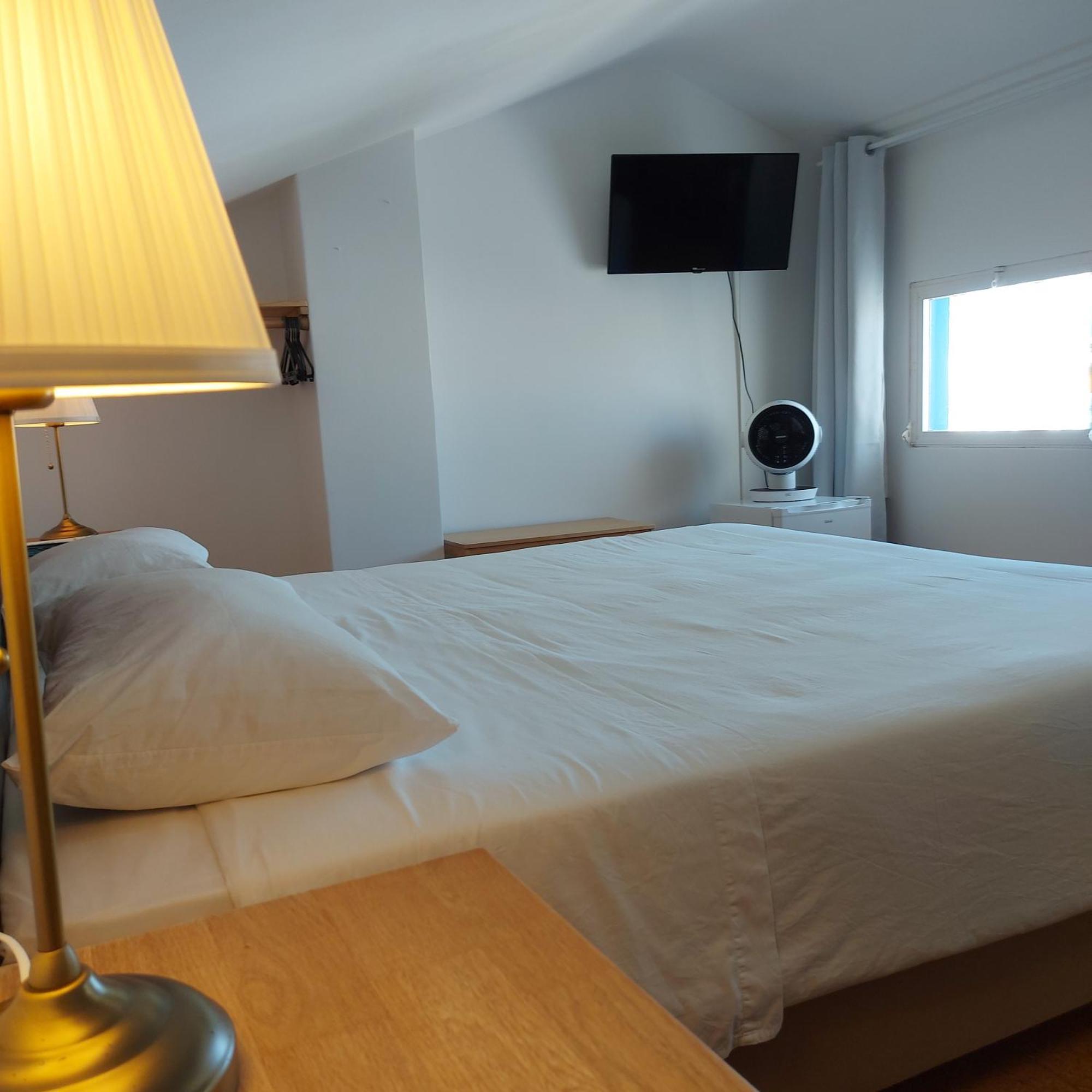 ホテル Soleil Bleu ヴィラ・ノヴァ・デ・ミルフォンテス 部屋 写真